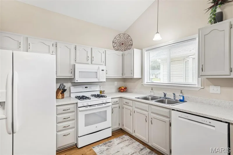 15 Dorchester Court, St Peters, MO 63376 — listing photo 25 of 61