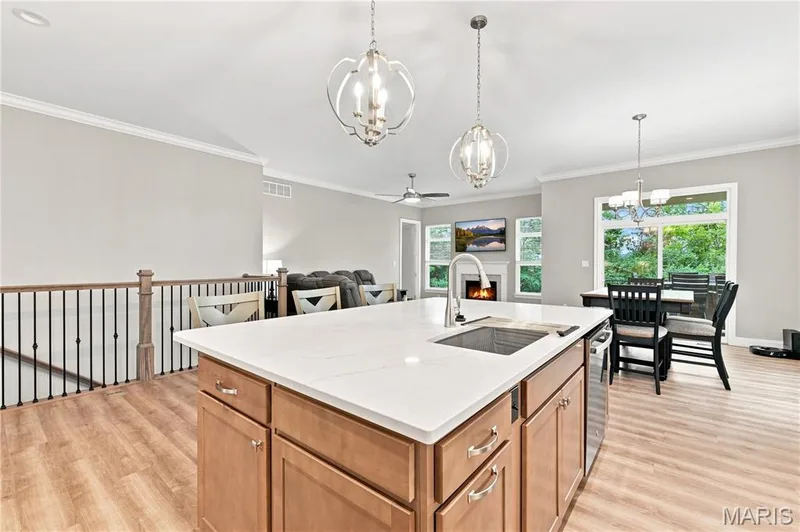 201 Keaton Woods Drive, St Charles, MO 63368 — listing photo 11 of 41