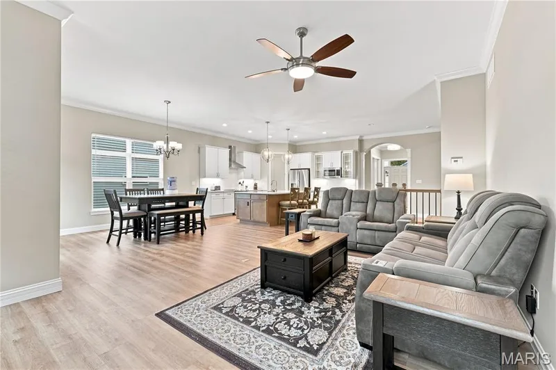 201 Keaton Woods Drive, St Charles, MO 63368 — listing photo 16 of 41