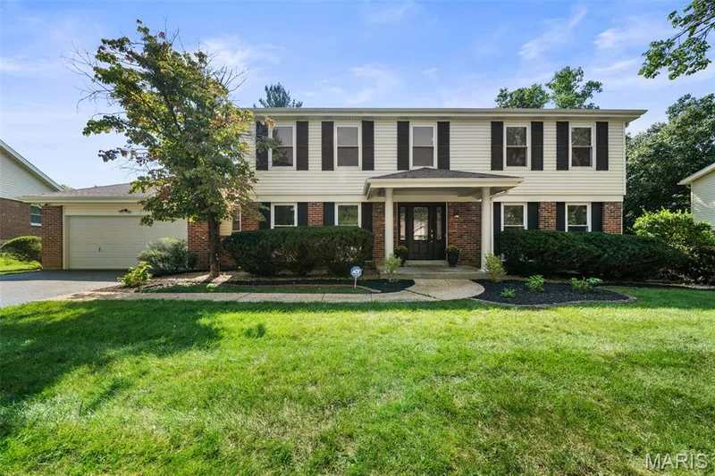 WELCOME! — 268 Kinderhook Drive, Chesterfield, MO 63017