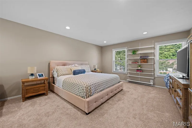 PRIMARY BEDROOM SUITE — 268 Kinderhook Drive, Chesterfield, MO 63017