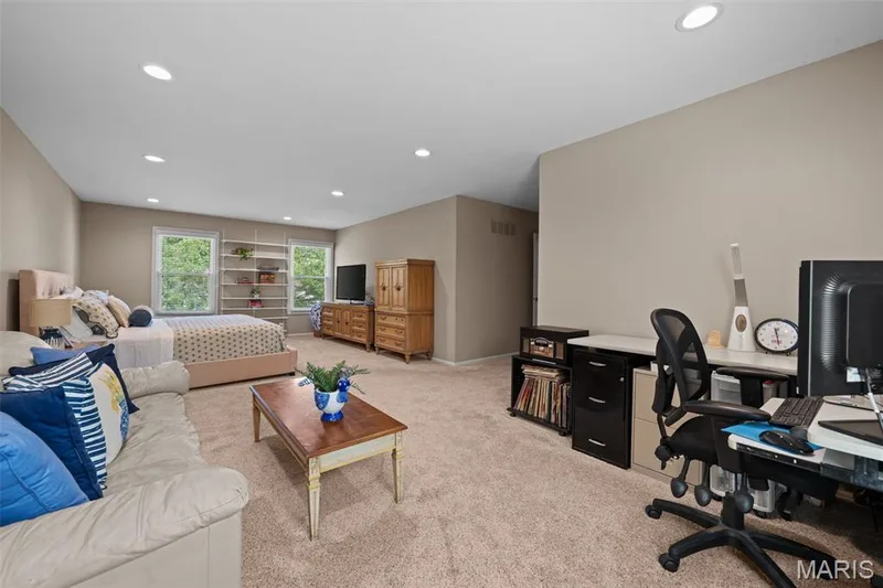 PRIMARY BEDROOM SUITE — 268 Kinderhook Drive, Chesterfield, MO 63017
