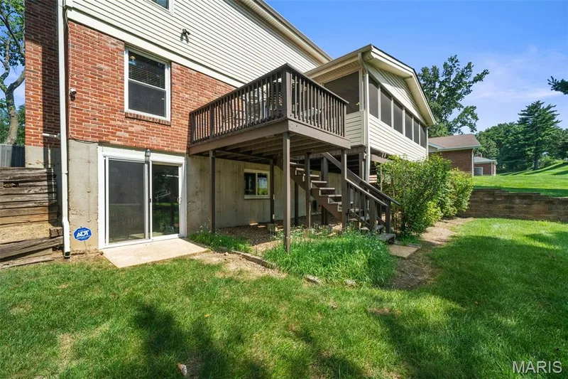 268 Kinderhook Drive, Chesterfield, MO 63017 — listing photo 31 of 34