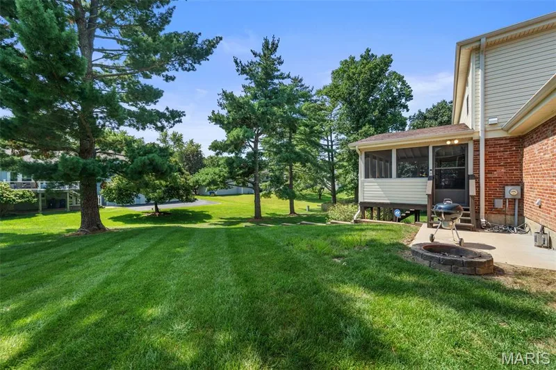 268 Kinderhook Drive, Chesterfield, MO 63017 — listing photo 33 of 34