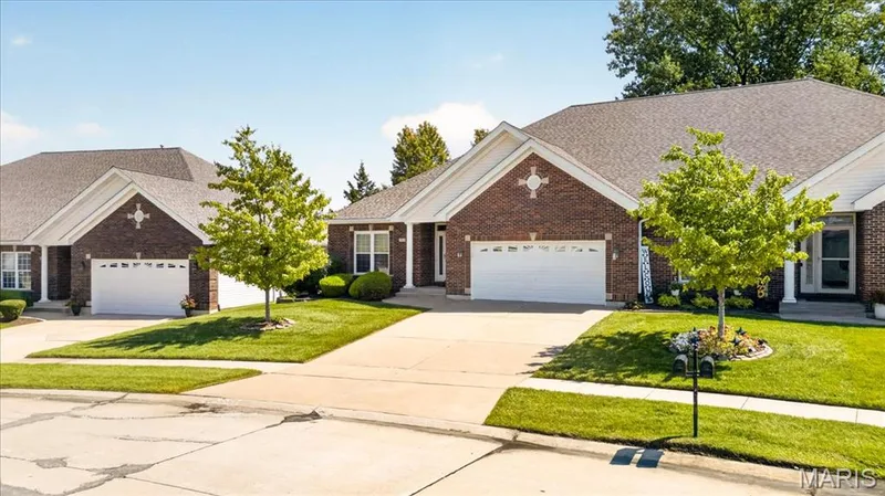 2418 Golden Bear Way #711A, Wentzville, MO 63385 — listing photo 5 of 69