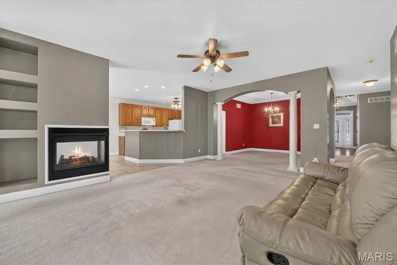2418 Golden Bear Way #711A, Wentzville, MO 63385 — listing photo 33 of 69