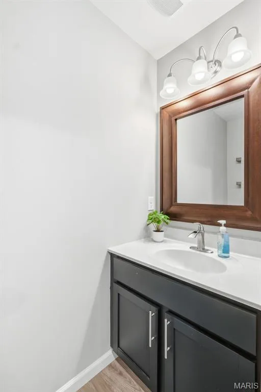 powder room — 1064 Dyess Way, St Charles, MO 63301