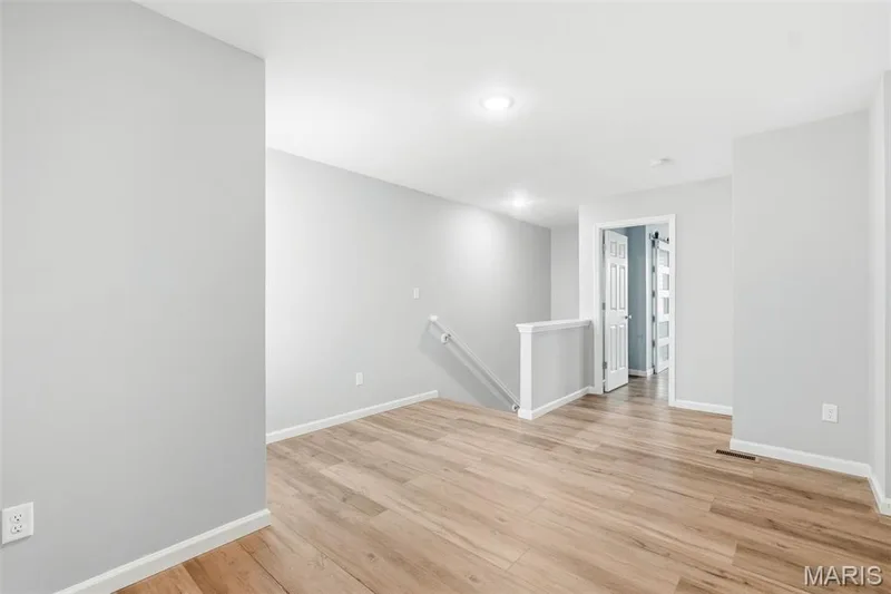 Upper Level hallway — 1064 Dyess Way, St Charles, MO 63301
