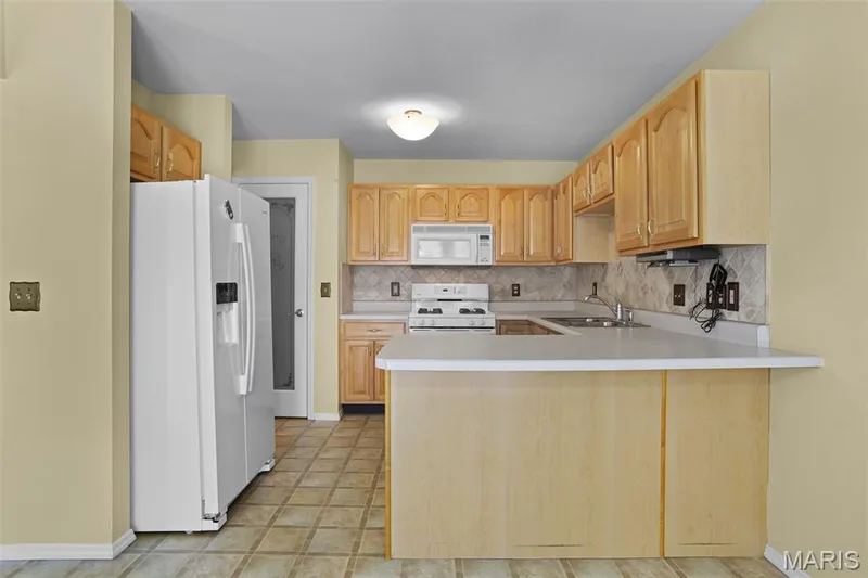32 Green Park Lane #32A, O'Fallon, MO 63366 — listing photo 9 of 28