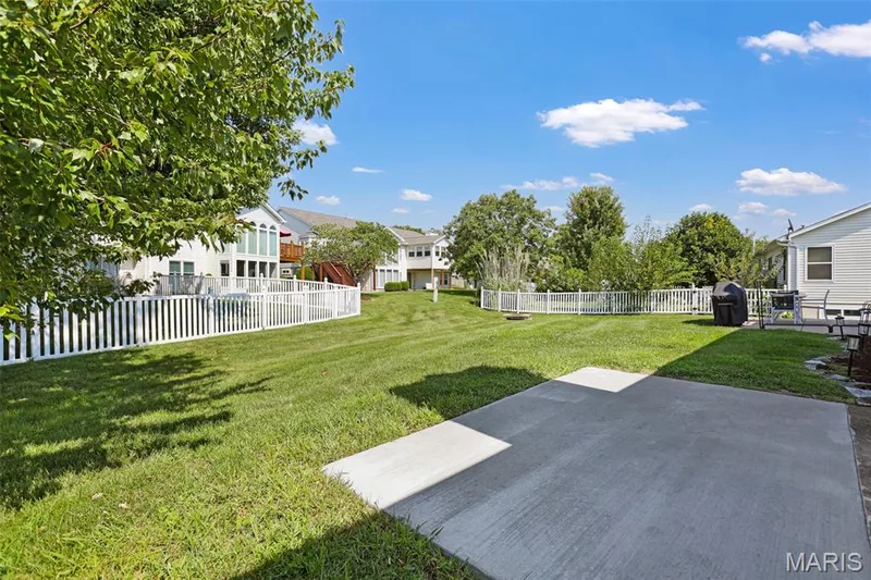 32 Green Park Lane #32A, O'Fallon, MO 63366 — listing photo 25 of 28