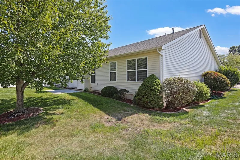 32 Green Park Lane #32A, O'Fallon, MO 63366 — listing photo 26 of 28