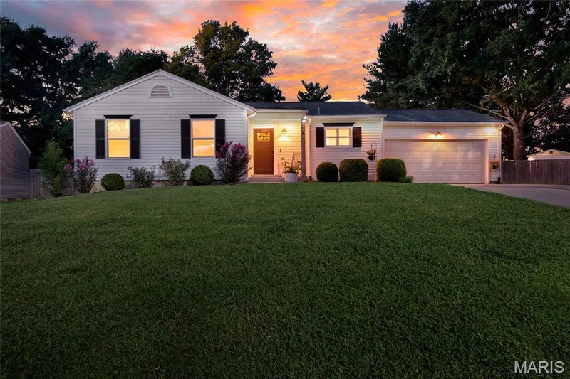 601 Big Timber Lane, O'Fallon, MO 63368 — listing photo 2 of 32