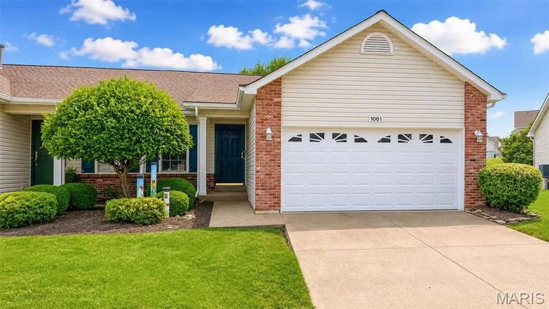 1061 Silo Bend Drive, Wentzville, MO 63385 — listing photo 1 of 44