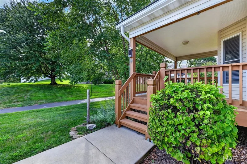 1061 Silo Bend Drive, Wentzville, MO 63385 — listing photo 34 of 44