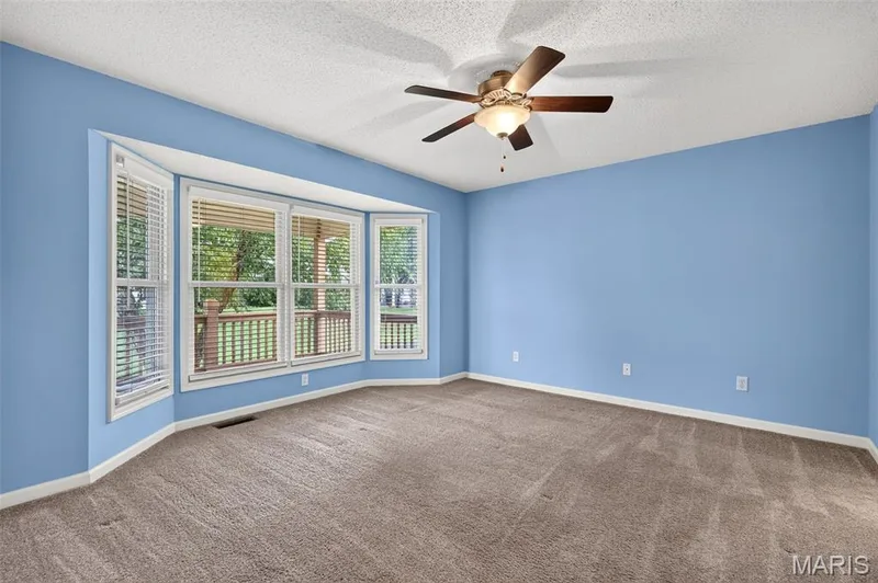 1061 Silo Bend Drive, Wentzville, MO 63385 — listing photo 8 of 44