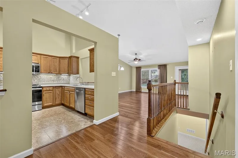 1061 Silo Bend Drive, Wentzville, MO 63385 — listing photo 12 of 44