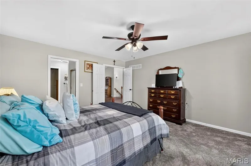 2417 S Lakeridge Court #14, Lake St. Louis, MO 63367 — listing photo 17 of 34
