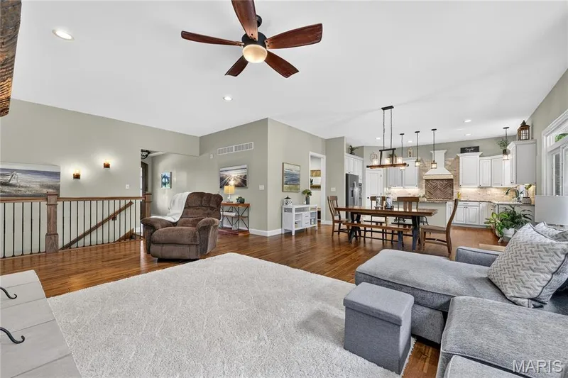 524 Stonewolf Creek Drive, Wentzville, MO 63385 — listing photo 3 of 56