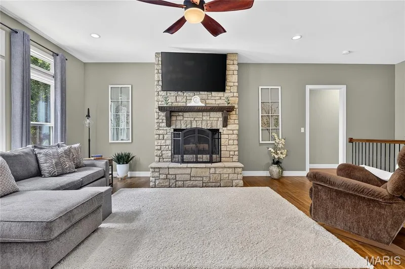 524 Stonewolf Creek Drive, Wentzville, MO 63385 — listing photo 6 of 56