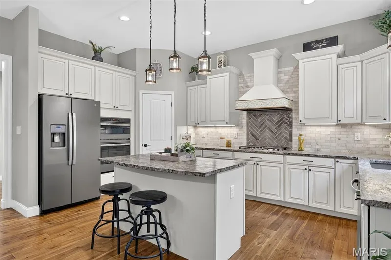 524 Stonewolf Creek Drive, Wentzville, MO 63385 — listing photo 8 of 56