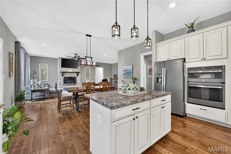 524 Stonewolf Creek Drive, Wentzville, MO 63385 — listing photo 12 of 56