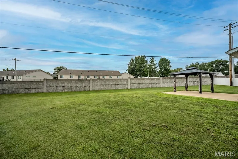 33 W Garden Walk Drive, St Peters, MO 63376 — listing photo 33 of 38