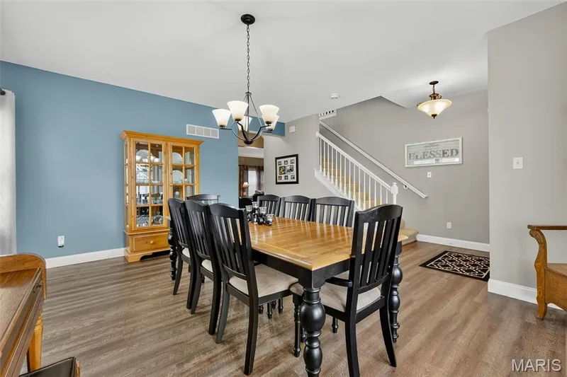 1805 English Oak Drive, Lake St. Louis, MO 63367 — listing photo 6 of 39