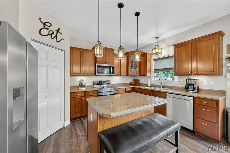 1805 English Oak Drive, Lake St. Louis, MO 63367 — listing photo 13 of 39