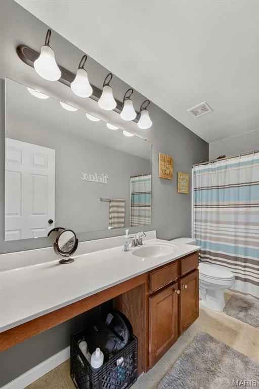 1805 English Oak Drive, Lake St. Louis, MO 63367 — listing photo 18 of 39