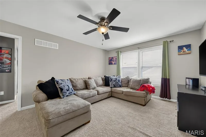 1805 English Oak Drive, Lake St. Louis, MO 63367 — listing photo 25 of 39