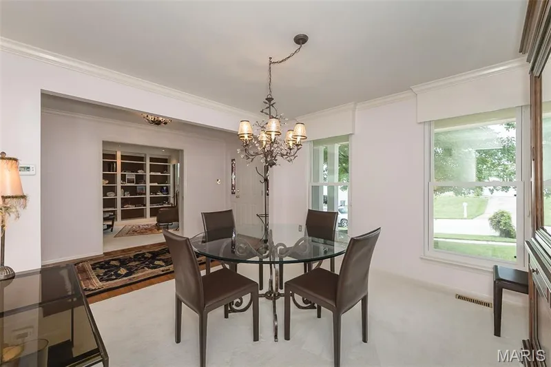 204 Hillsboro Court, O'Fallon, MO 63368 — listing photo 7 of 51