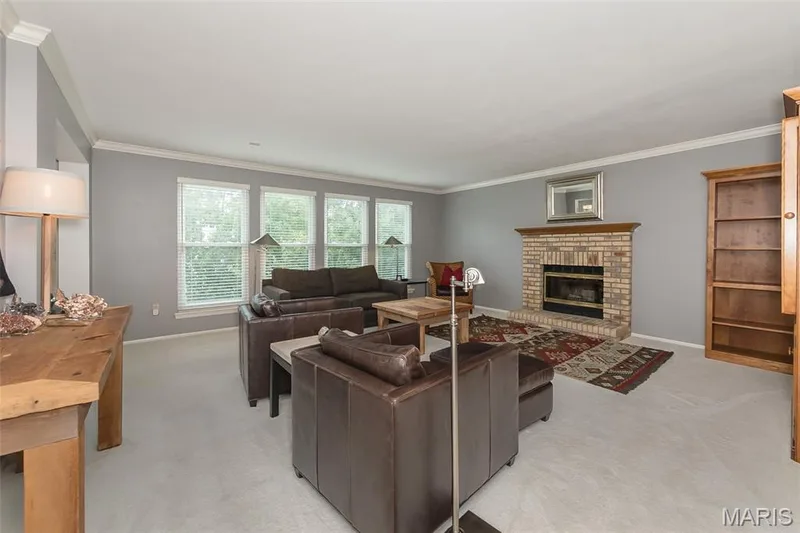 204 Hillsboro Court, O'Fallon, MO 63368 — listing photo 8 of 51