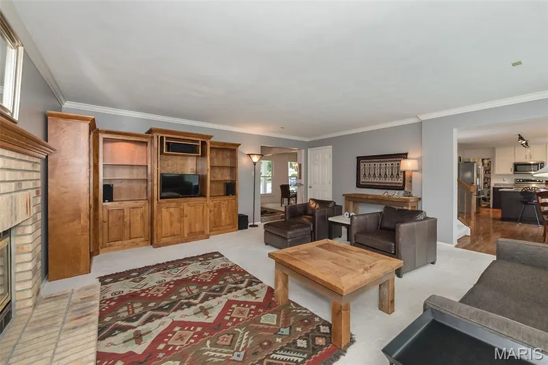 204 Hillsboro Court, O'Fallon, MO 63368 — listing photo 10 of 51