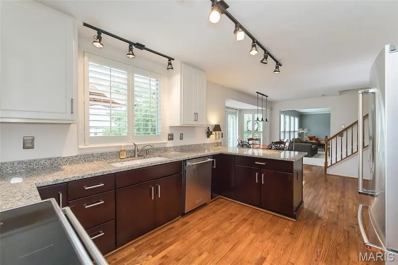 204 Hillsboro Court, O'Fallon, MO 63368 — listing photo 17 of 51