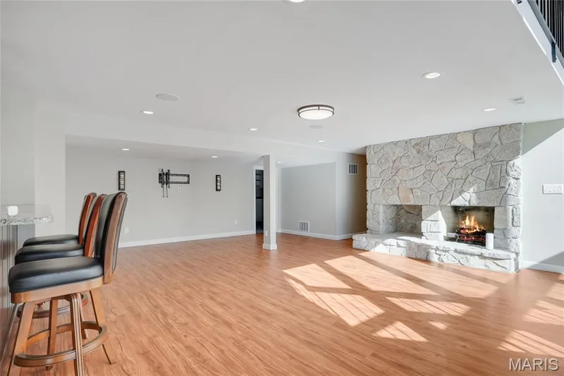 Bring all your friends!  plenty of room for entertaining. — 2508 Peppermill Lake Court, Chesterfield, MO 63005