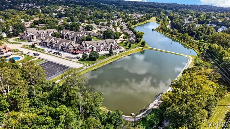 1359 Kyle Drive #14B, St Charles, MO 63304 — listing photo 36 of 38