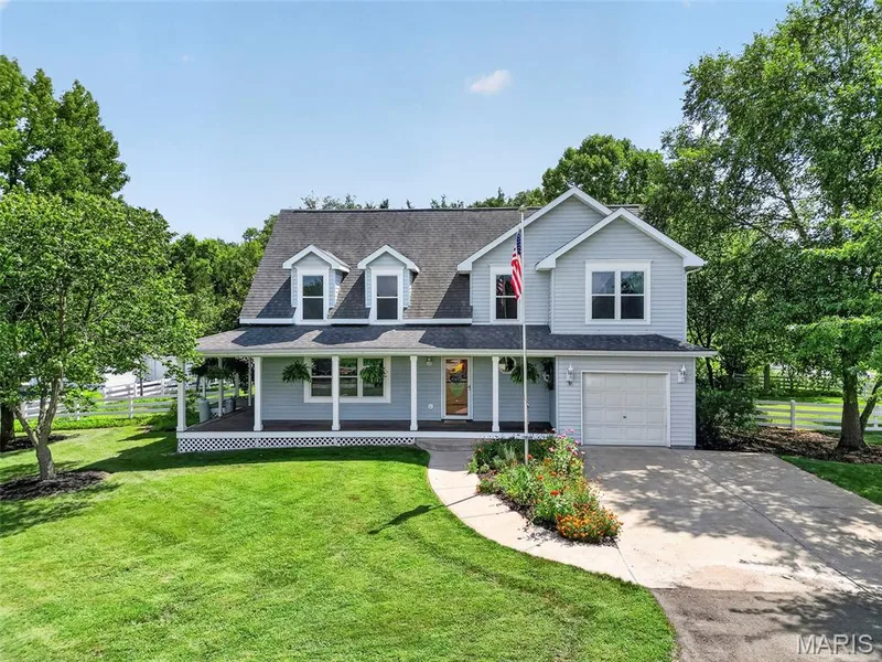 982 Buckner Road, Wentzville, MO 63385 — listing photo 3 of 97