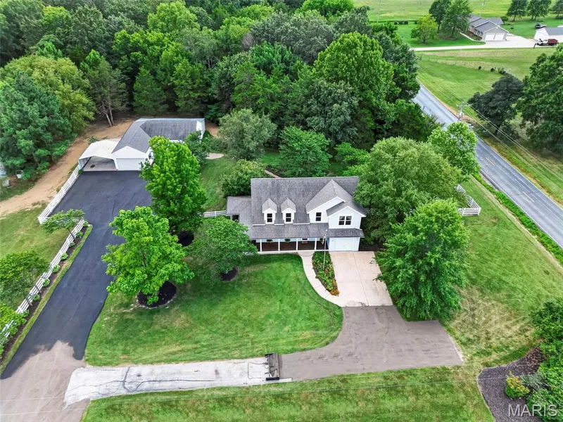 982 Buckner Road, Wentzville, MO 63385 — listing photo 12 of 97