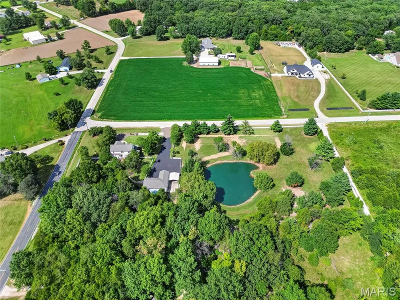 982 Buckner Road, Wentzville, MO 63385 — listing photo 20 of 97