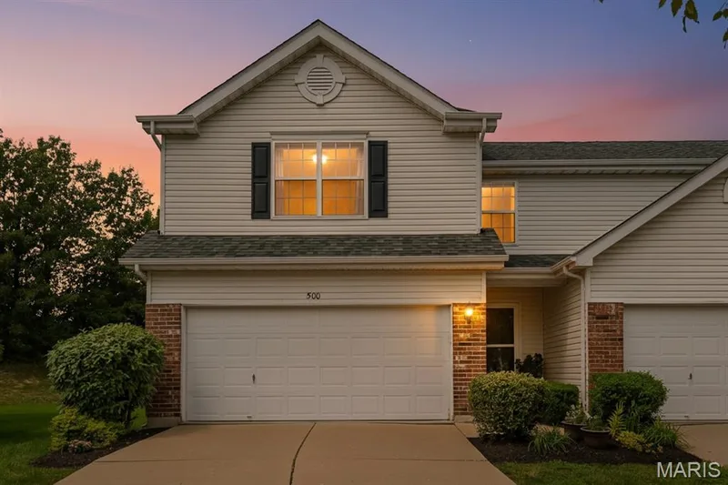 500 Flowering Magnolia Drive, O'Fallon, MO — listing photo 1