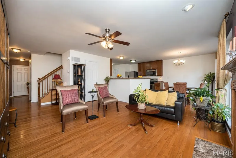 500 Flowering Magnolia Drive, O'Fallon, MO 63366 — listing photo 8 of 28