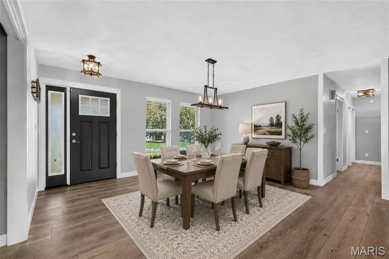 4 W Cheshire Drive, St Charles, MO 63303 — listing photo 6 of 63