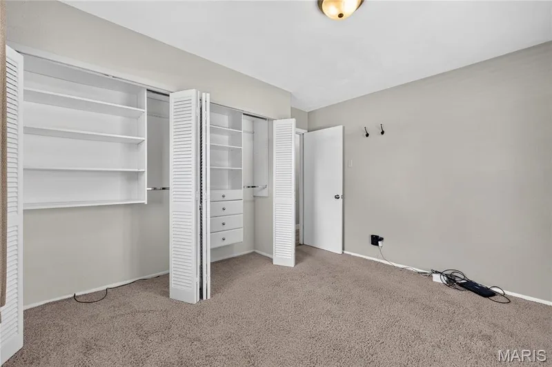 4 W Cheshire Drive, St Charles, MO 63303 — listing photo 25 of 63
