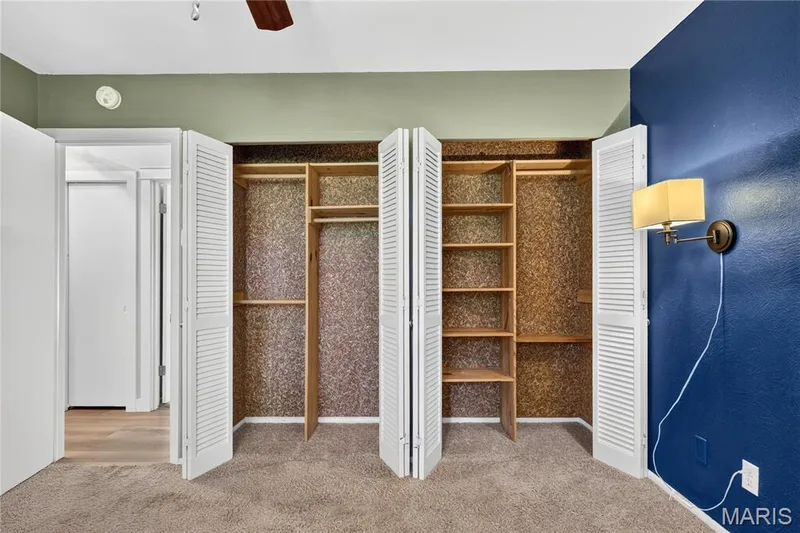 4 W Cheshire Drive, St Charles, MO 63303 — listing photo 34 of 63