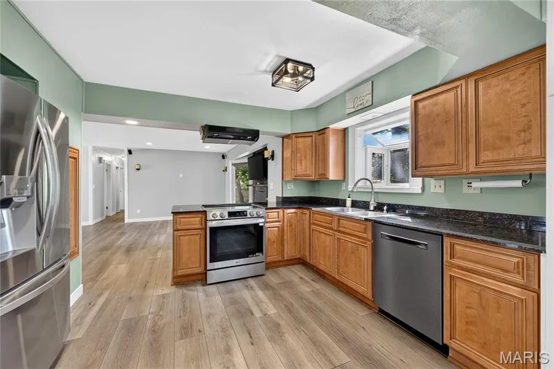 4 W Cheshire Drive, St Charles, MO 63303 — listing photo 39 of 63