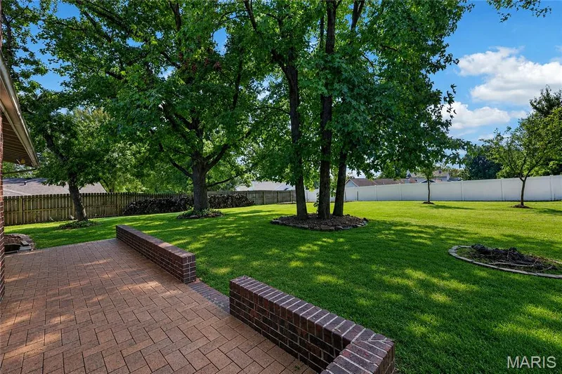 4 W Cheshire Drive, St Charles, MO 63303 — listing photo 50 of 63