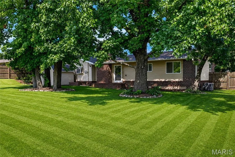 4 W Cheshire Drive, St Charles, MO 63303 — listing photo 52 of 63
