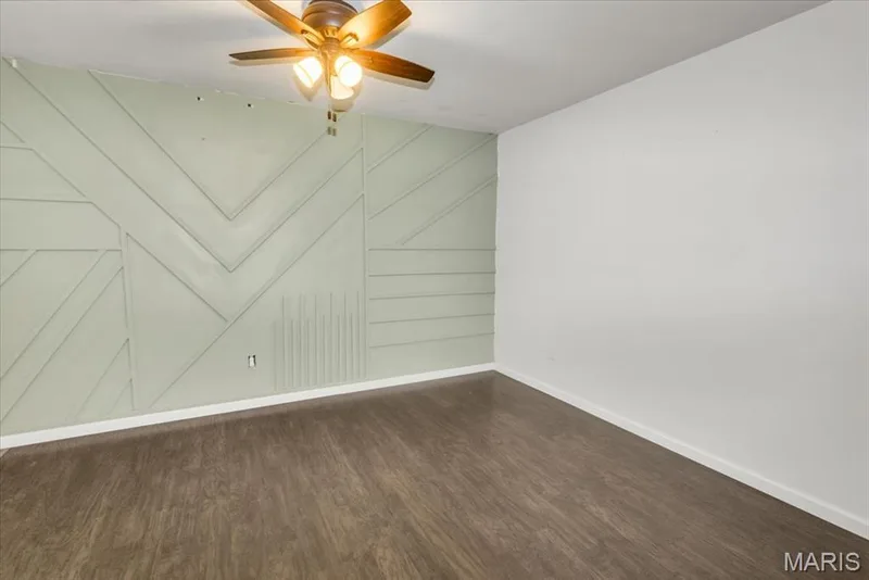 25 Park Place, St Peters, MO 63376 — listing photo 9 of 28