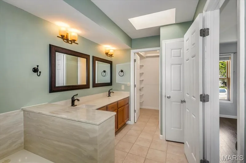 25 Park Place, St Peters, MO 63376 — listing photo 18 of 28