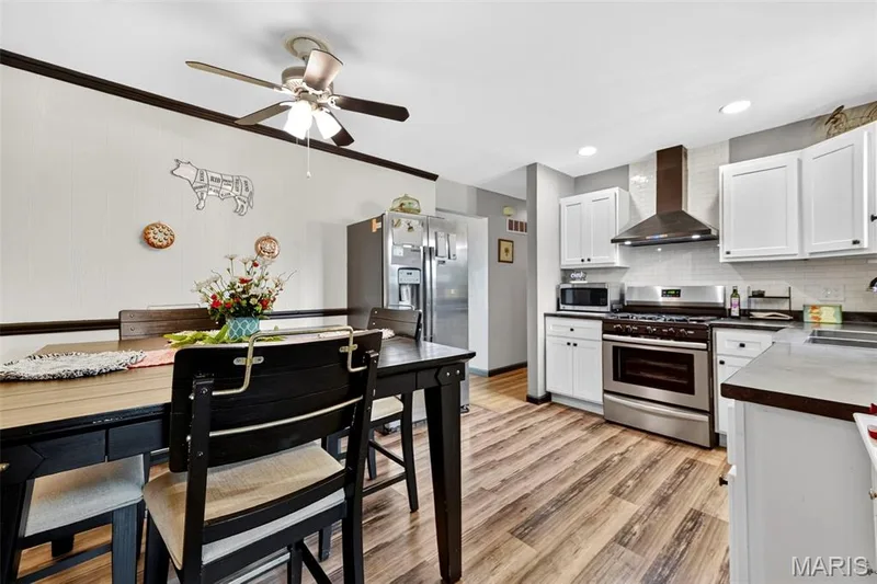 106 Paula Drive, St Charles, MO 63301 — listing photo 13 of 42